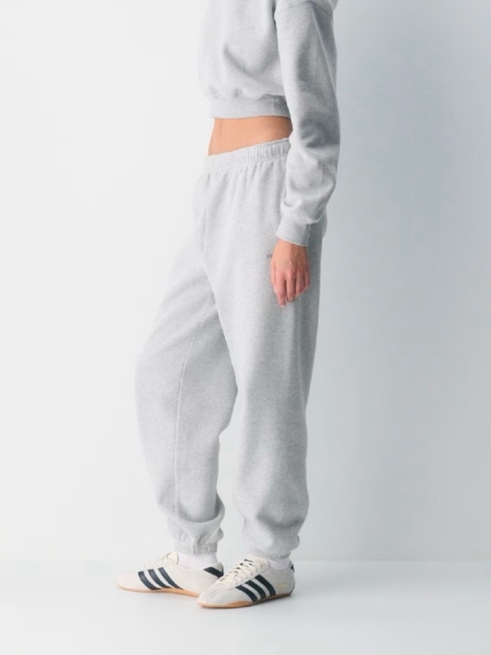 Aritzia - TNA Light Gray Cozy Track Joggers - s